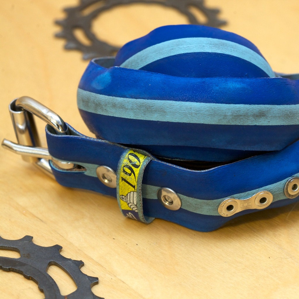 Deluxe Bicycle Tire Belt - Mild Road Tread - Blue/Light Blue