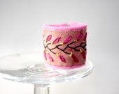 Hand Embroidery Embroidered Jewelry pink roses felt ring - Waterrose