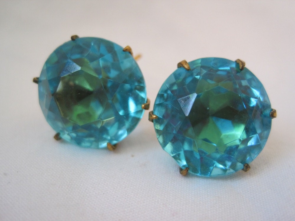 Vintage Earrings - Large Aqua Rhinestones - Screwback Earrings