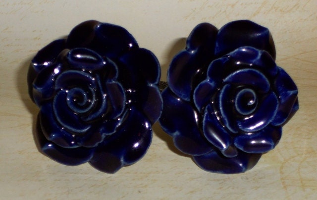 Shabby Chic Navy/Royal Blue Rose Flower Ceramic Drawer Knob Pulls Set of 2