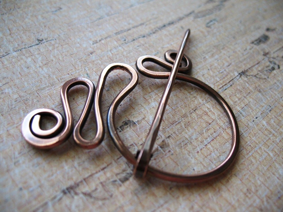 Wandering Circle Copper Penannular Brooch Fibula - Scarf Pin - Shawl Pin - Closure