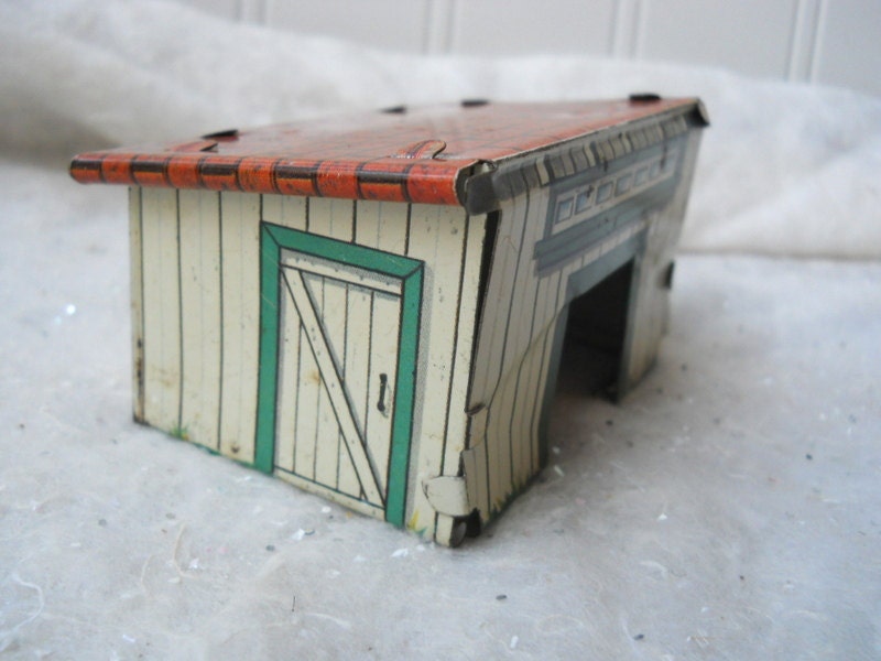 Vintage Marx tin shed barn chicken coop small metal toy Farmhouse decor