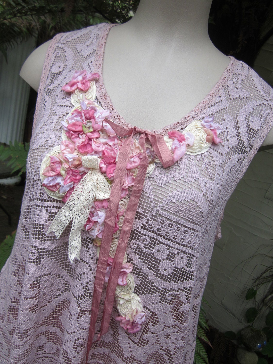 Vintage Kitty.. needle lace crochet tunic.. dusky rose.. vintage roses.. shabby chic tunic dress.. med-xl