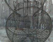 Vintage WIRE EGG BASKET