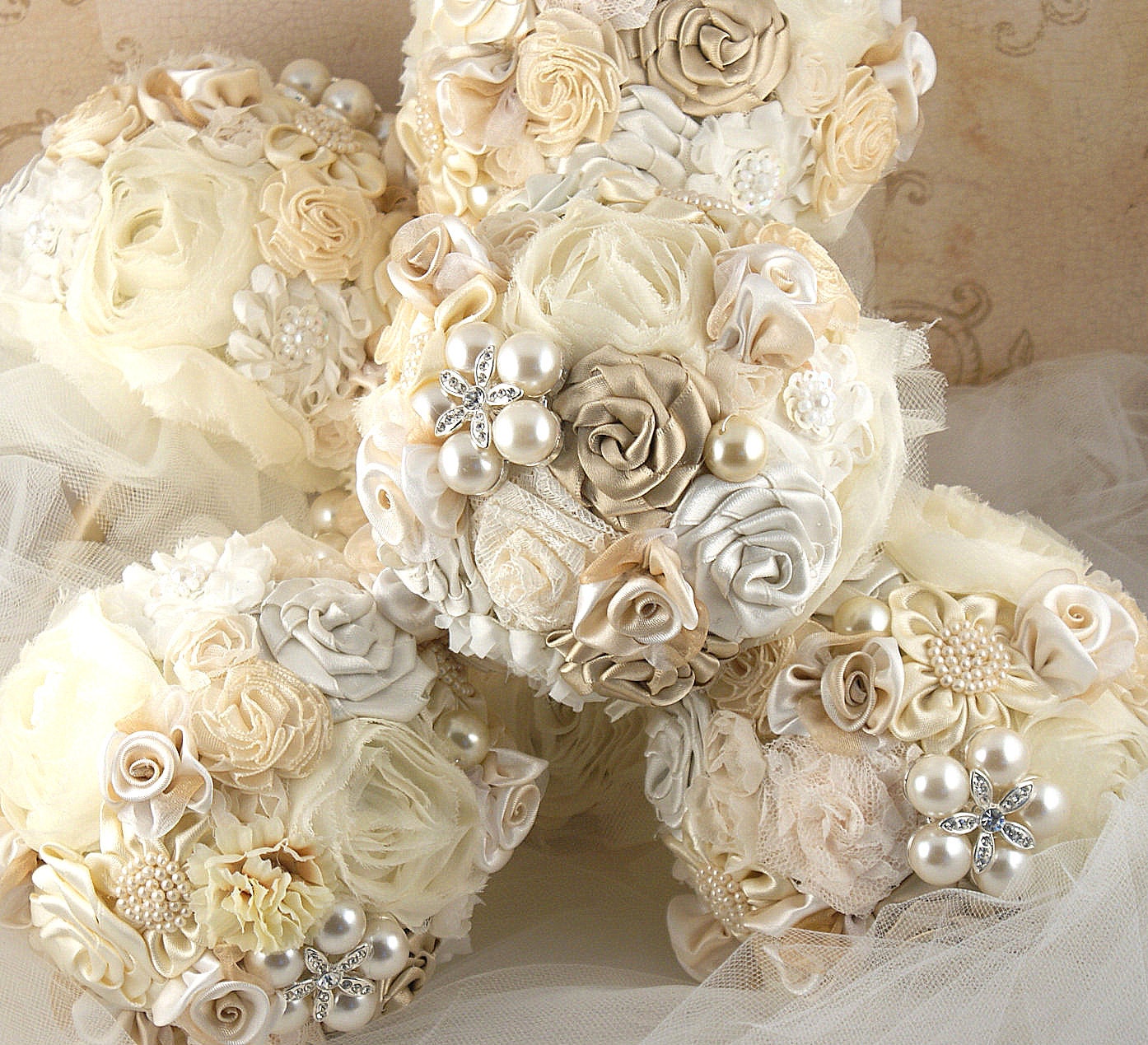 Bridesmaids Brooch Bouquets Wedding Bouquet  in Champagne and Ivory