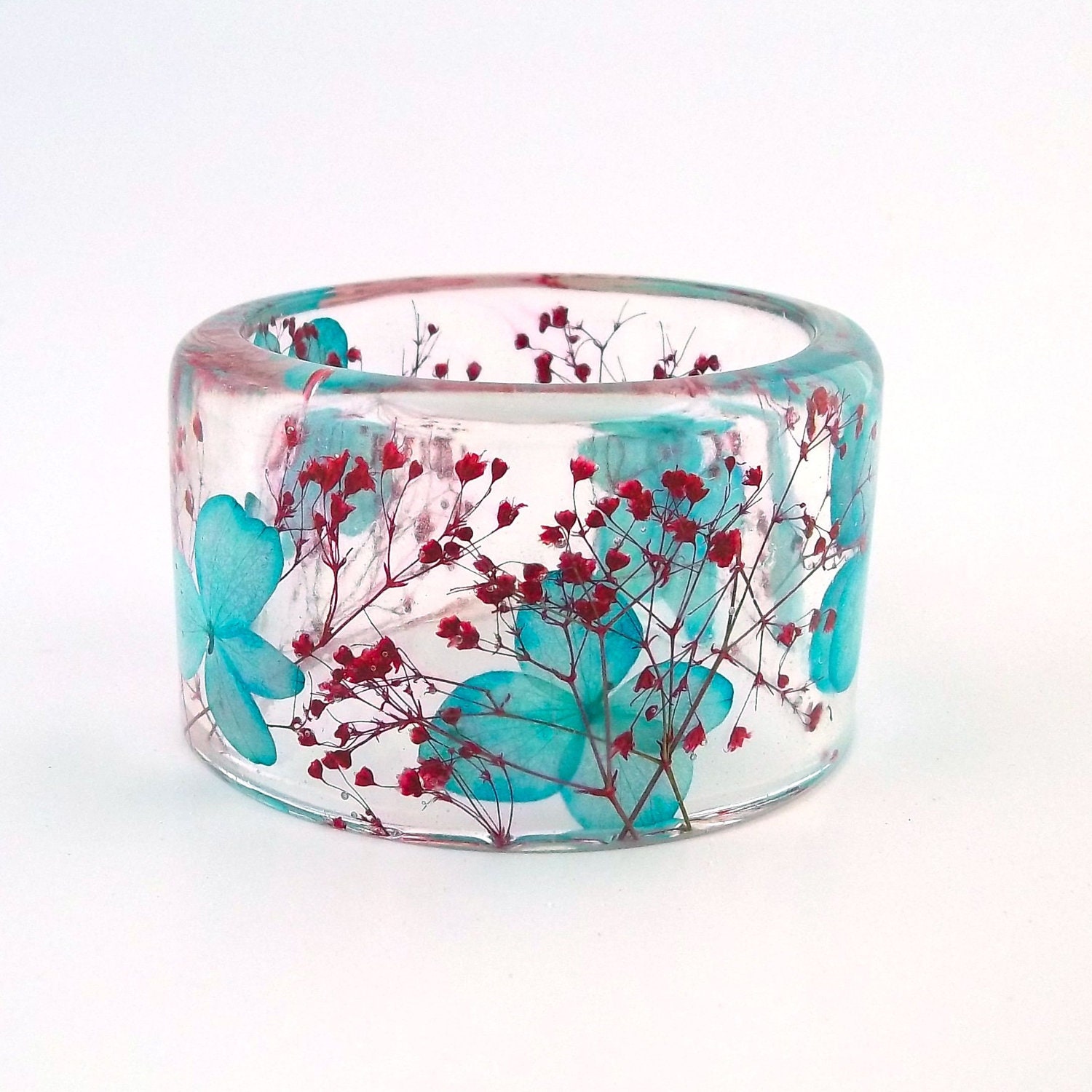 Red and Blue Botanical Resin Bangle.  Chunky Bangle with Pressed Flowers.  Real Flowers - Red Baby's Breath Blue Hydrangea