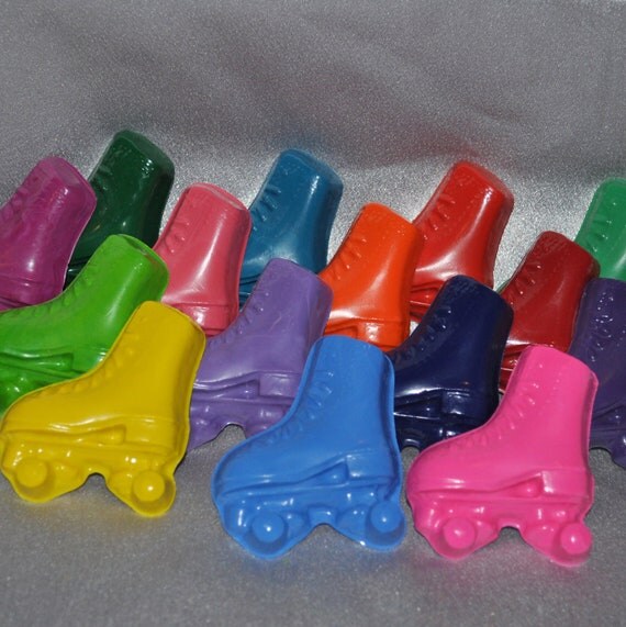 Recycled Crayons Roller Skate Shaped Total of 15 Crayons Il_570xn
