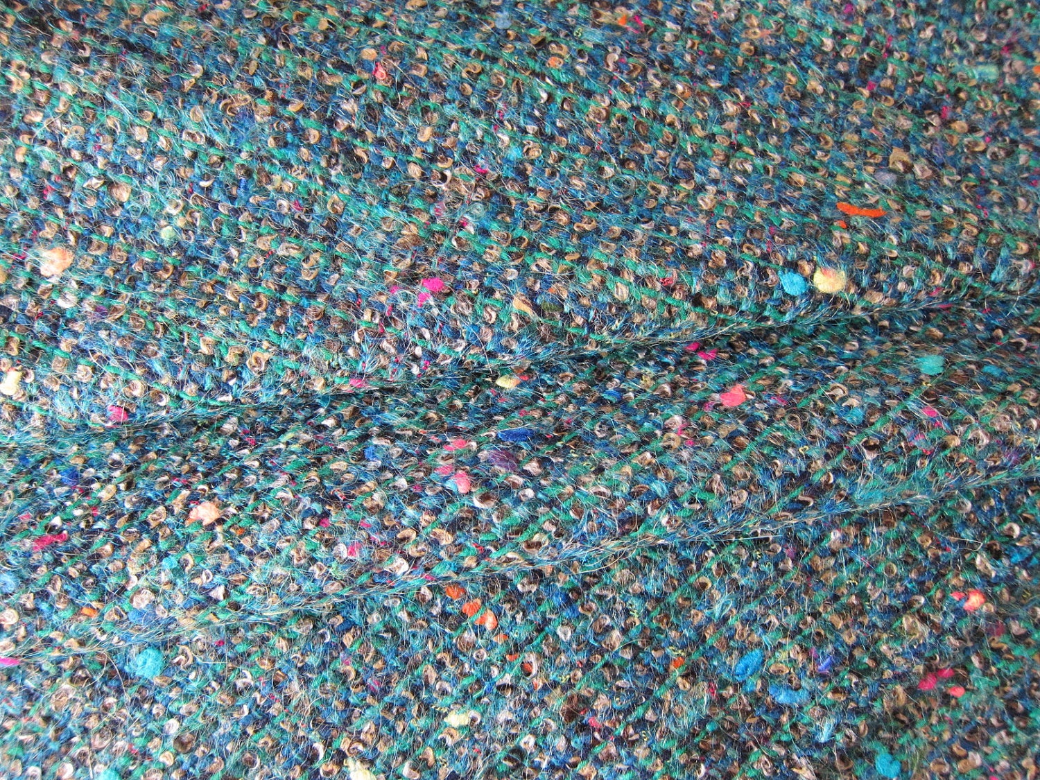 25 yards of Fabulous vintage boucle fabric 100 by patronescostura