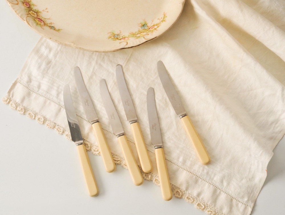 Vintage 1950's Faux Bone Tea Knife Set of 6