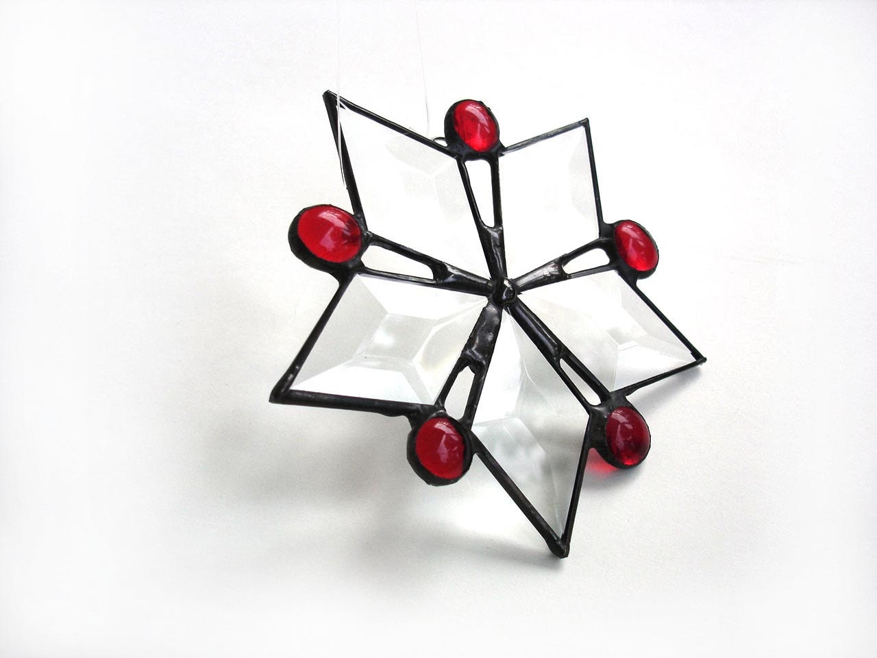 Red star suncatcher, garnet red gems decorative art star ornament decoration