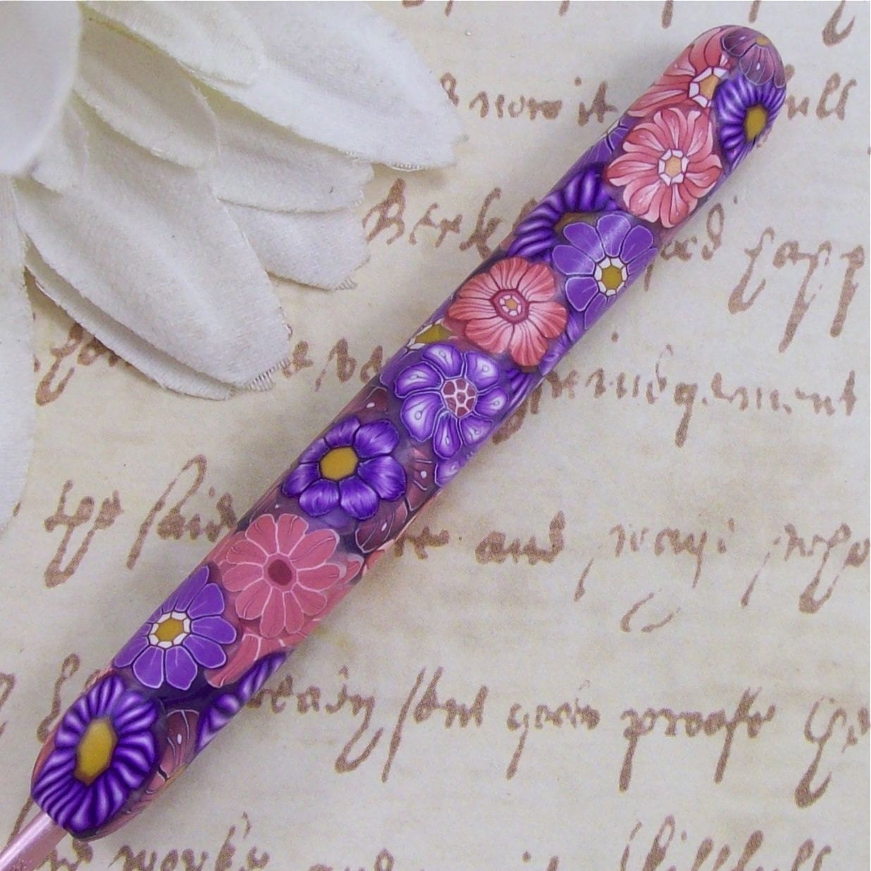 Susan Bates Polymer Clay Covered Crochet Hook, Size C2/ 2.75mm
