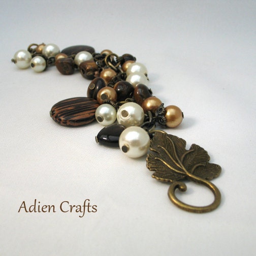 Gold Cream and Brown Bracelet with Pearls and Tigers Eye Autumn Colours Fall Shades Vintage Style