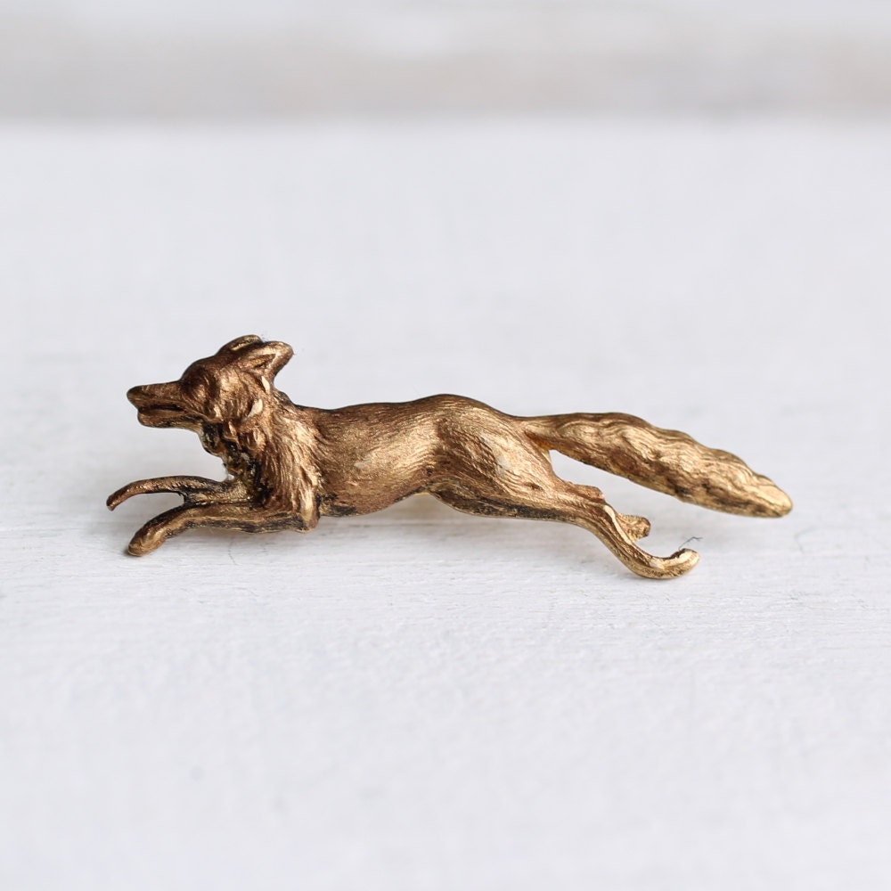 Fox Brooch  .. Woodland Fox with Soft Gold Patina - SilkPurseSowsEar
