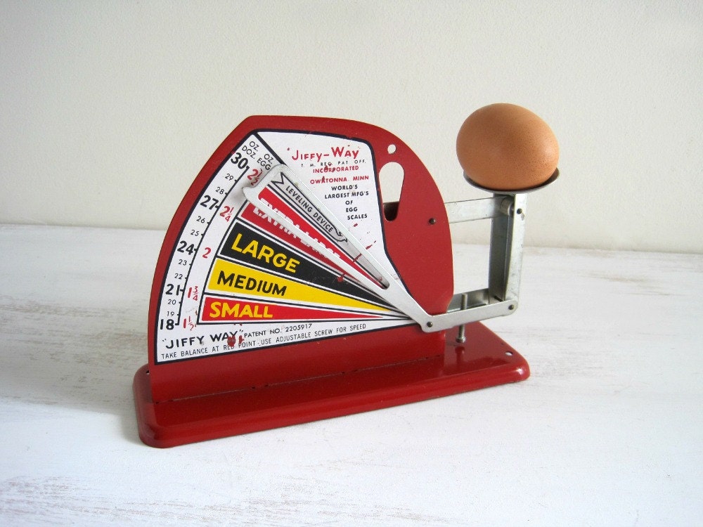 Vintage Red Egg Scale - Farmhouse Chic