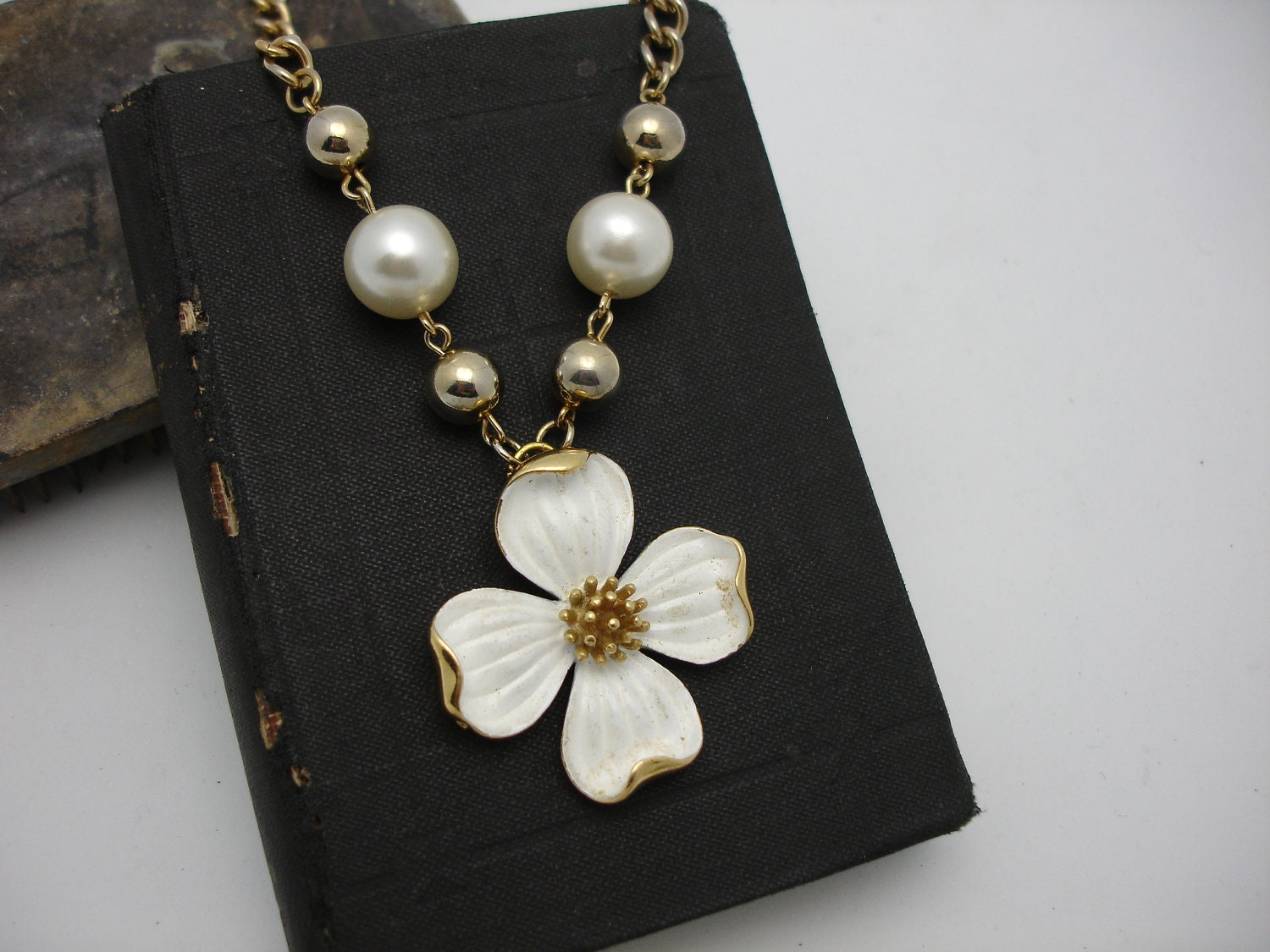 dogwood necklaces