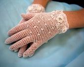 Lace gloves -  Ivory lace bridal gloves -- Swarovski crystals-- SMALL size- Free USA shipping