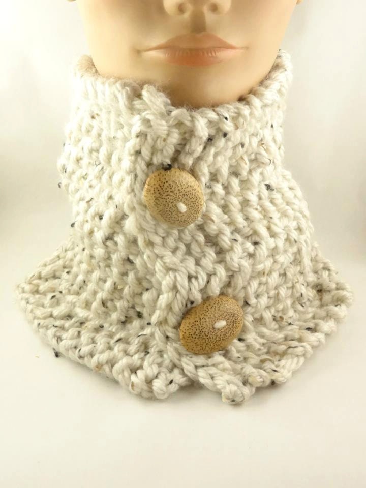 Chunky Scarf with buttons knit neck warmer by ToppyToppyKnits