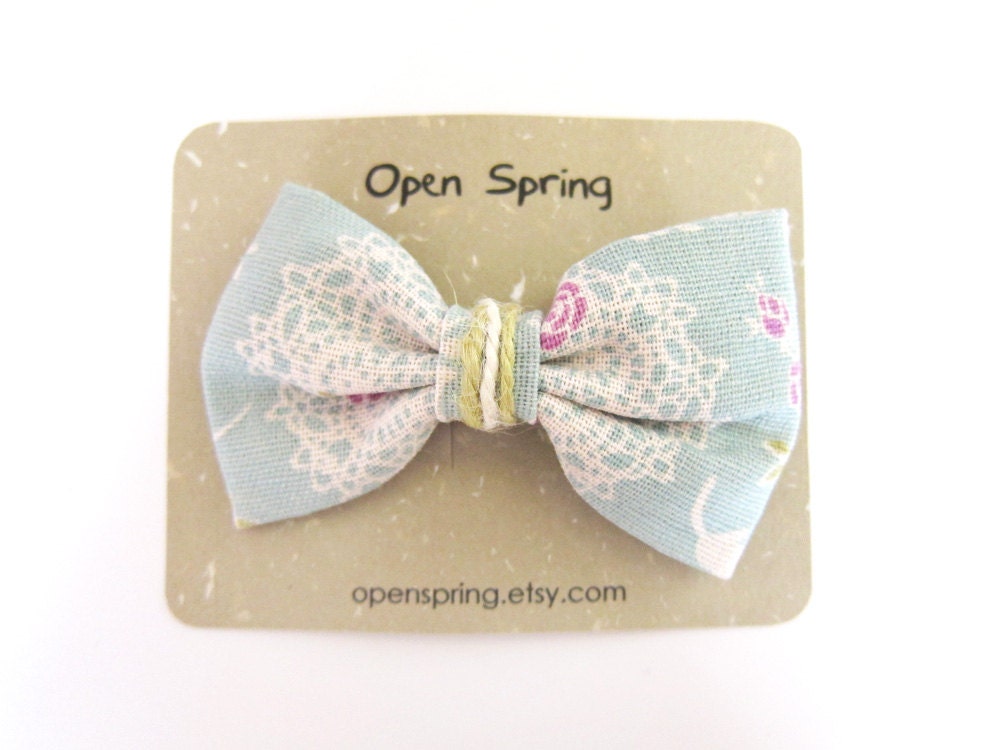 Hair bow -flower light bean green