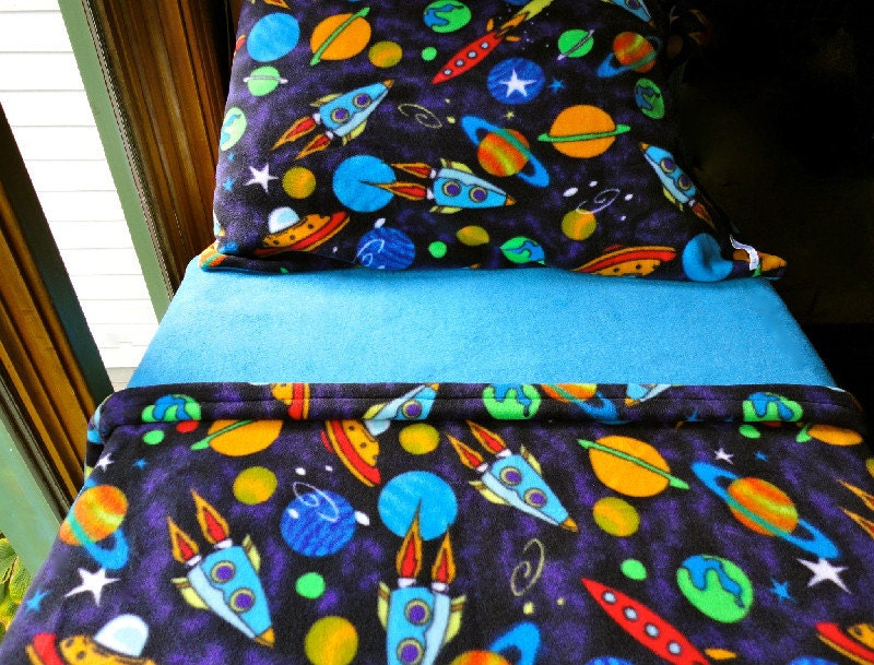 Boys Toddler Fleece Bedding Set  'Space Rockets' for Boys. Fits Crib & Toddler Beds.