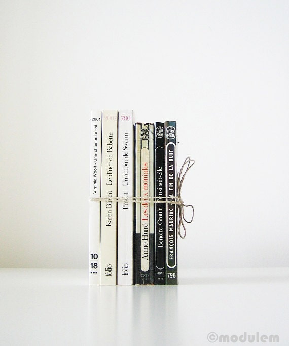 Noir et blanc, Instant French Library Collection, black and white, Groult, Huré, Mauriac, Woolf, Proust, Blixen, winter trends, home decor