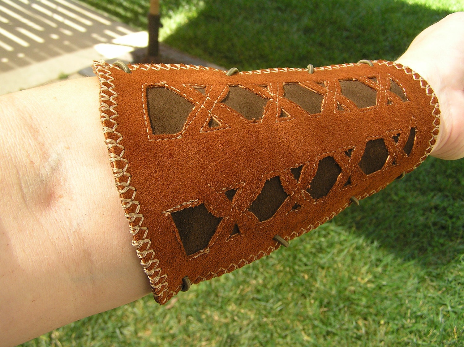 Archery Arm Guard "Chenya" by MYSTIC QUIVERS