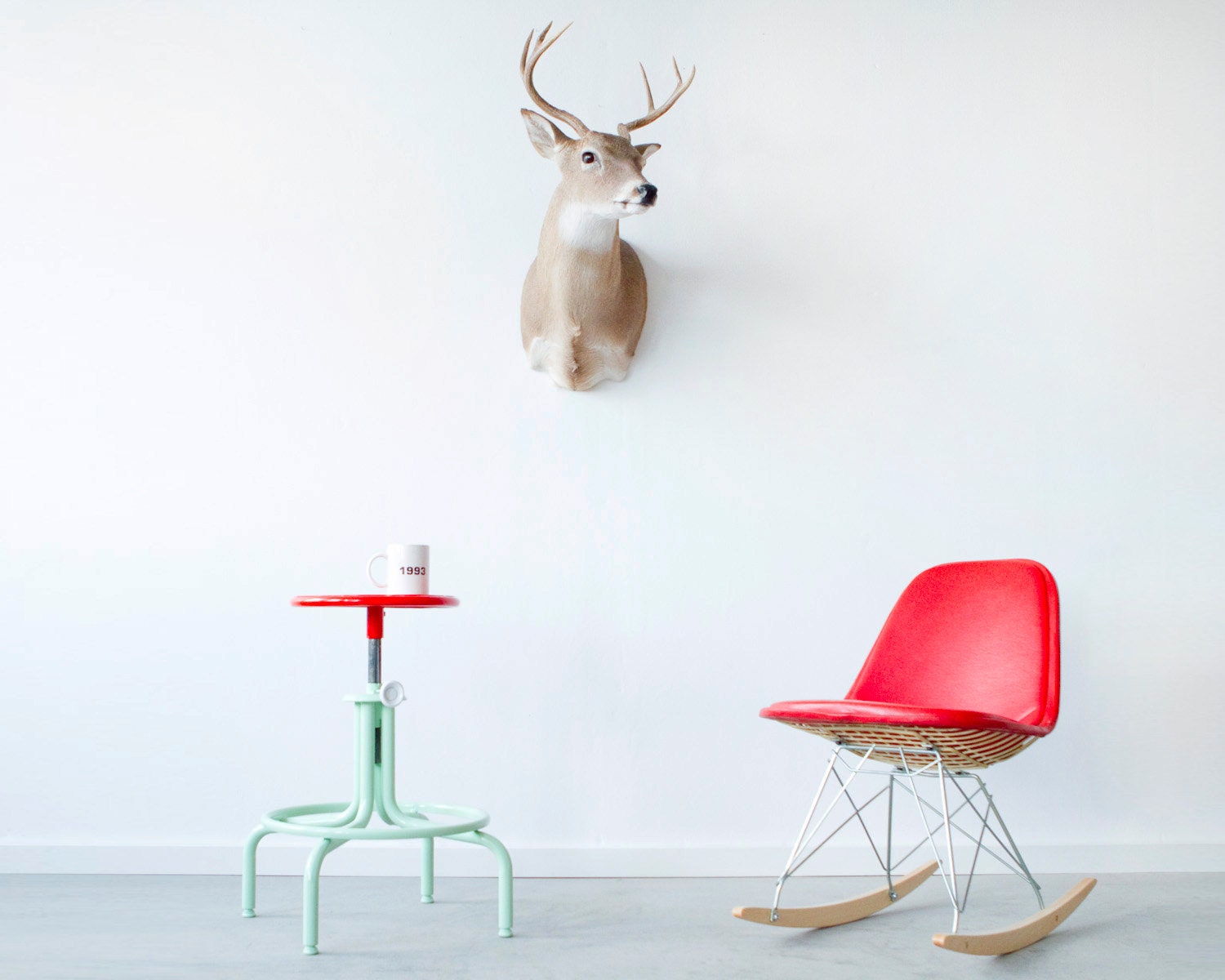 Studio Stool Lo - Red White Mint