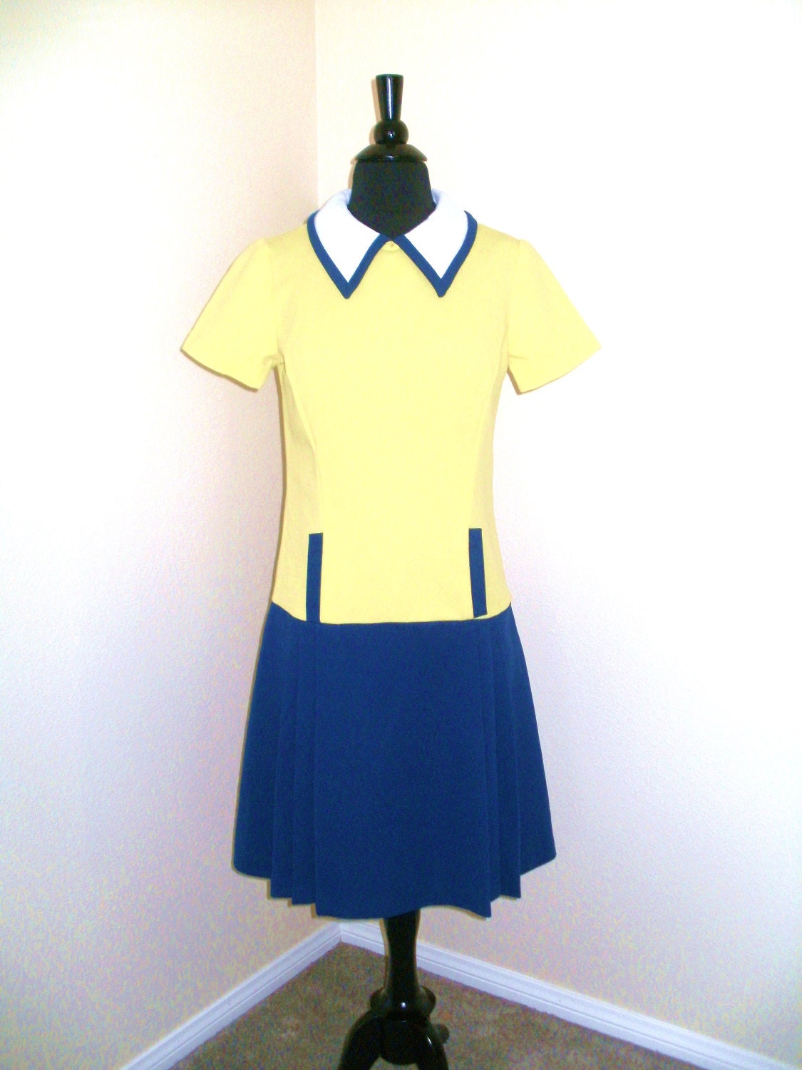 1960s Mod Dress - Color Block - Drop waist - Scooter - Shift - Peter Pan collar