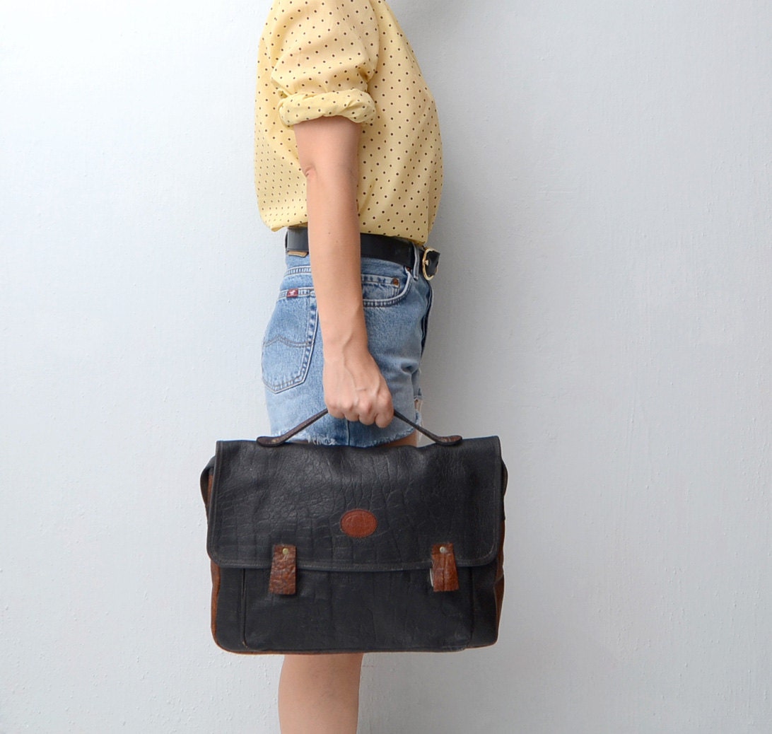 Vintage 90s leather bag // laptop bag // shoulder bag // handbag // briefcase // College Leather Bag