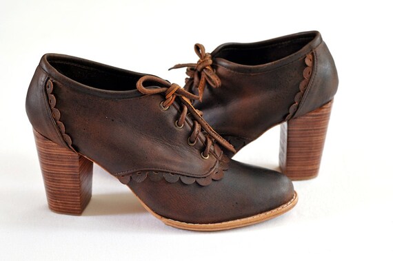 What to wear with brown heel booties What to wear with brown heel booties