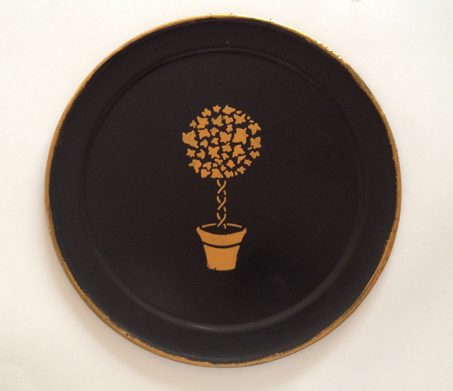 gold topiary black round  tray