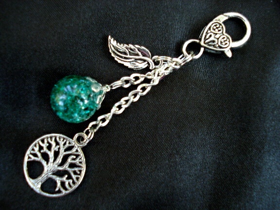 Tree of Life Green Leaf Crackle Glass Marble Keychain