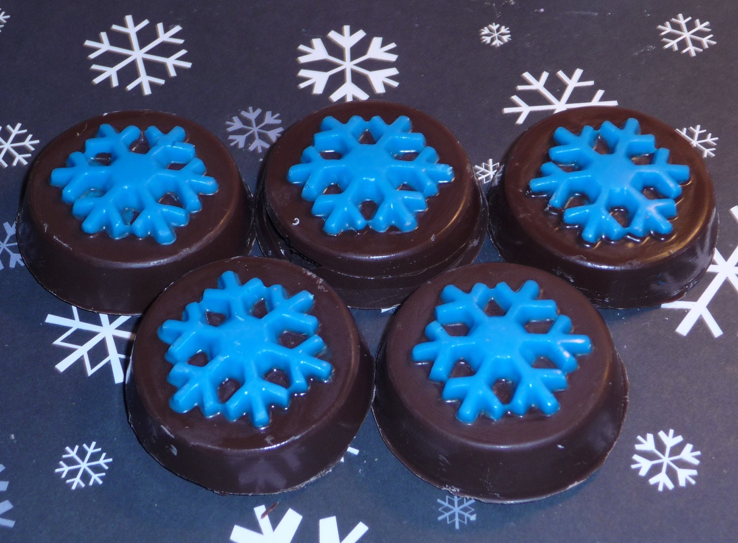 12 Chocolate covered oreos - make great christmas gifts