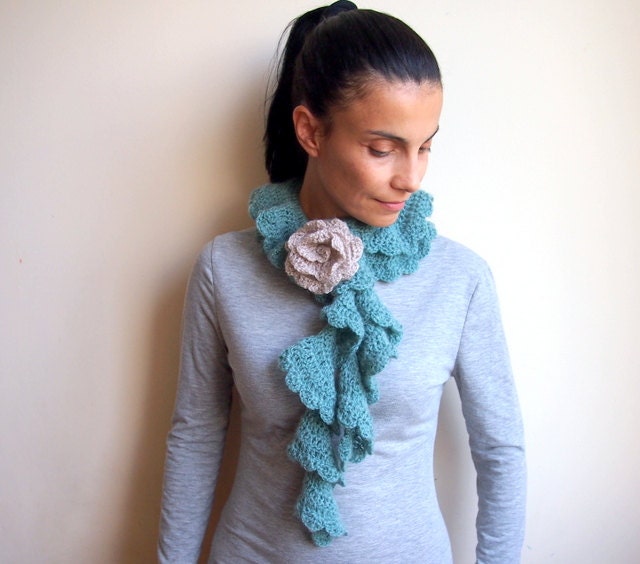 PDF crochet pattern - Mohair swirl scarf - crochet flower - DIY tutorial - Quick and easy gift