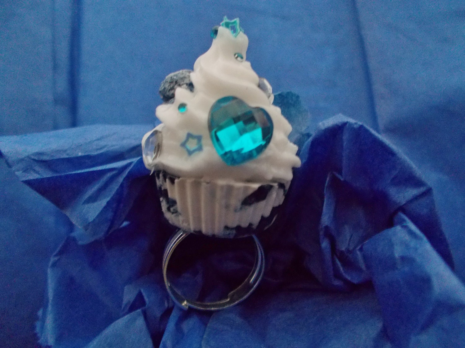 Wintry Mix Star Top Cupcake ring