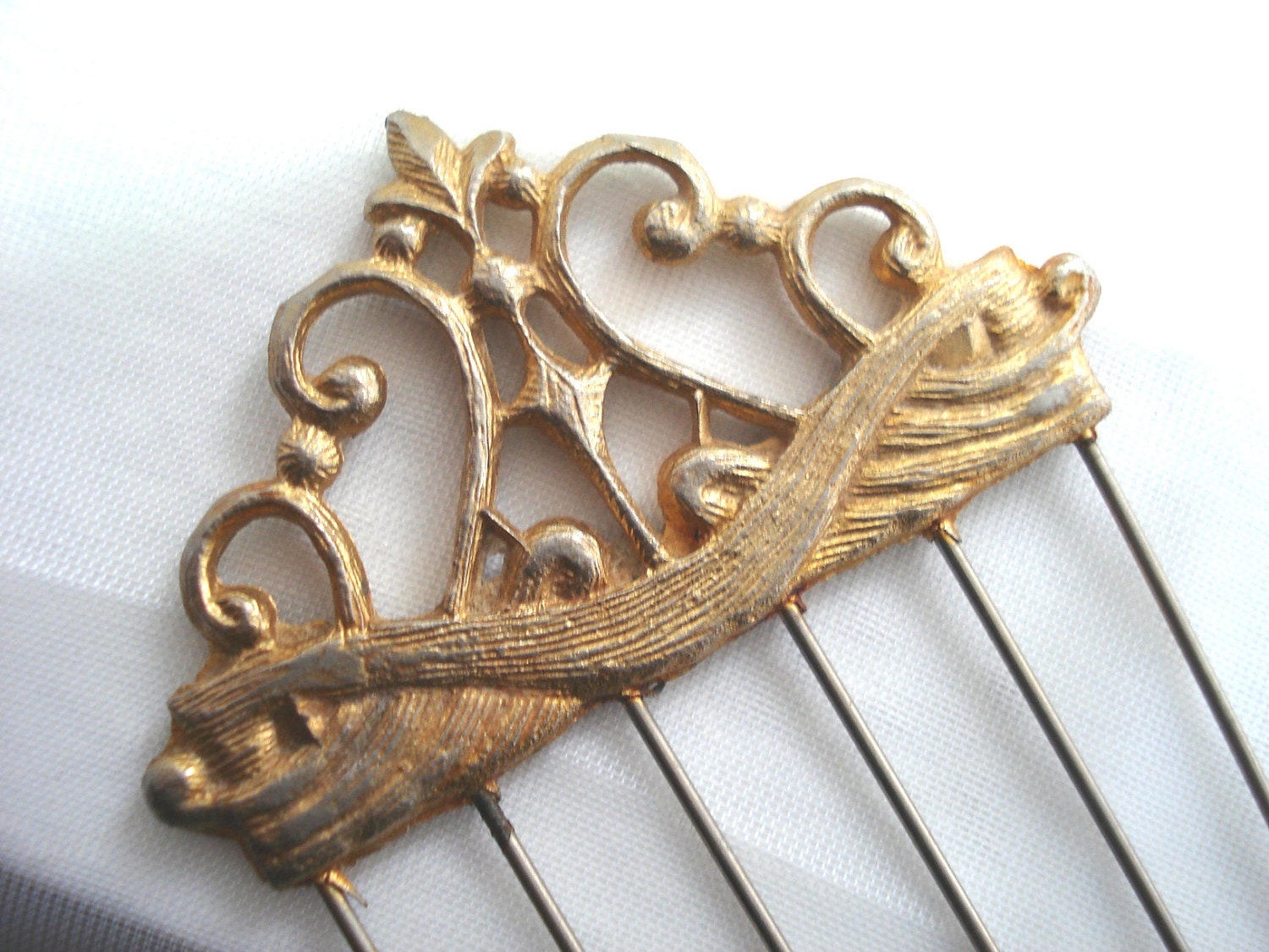 Vintage Ornate Gold Tone Hair Comb