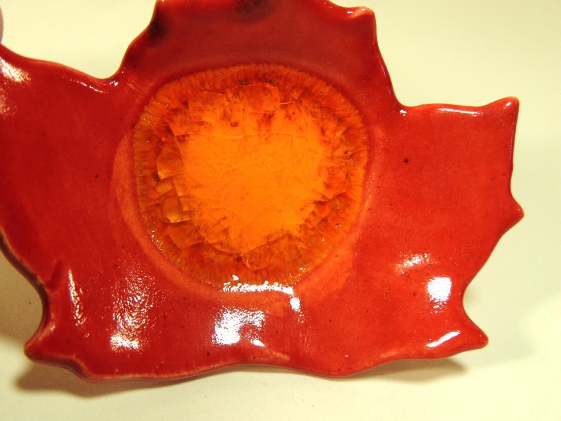 Maple Leaf Ceramic Spoon Rest, Fused Glass Ceramic Ring Dish, Red and Orange Spoon Rest - JSBArts