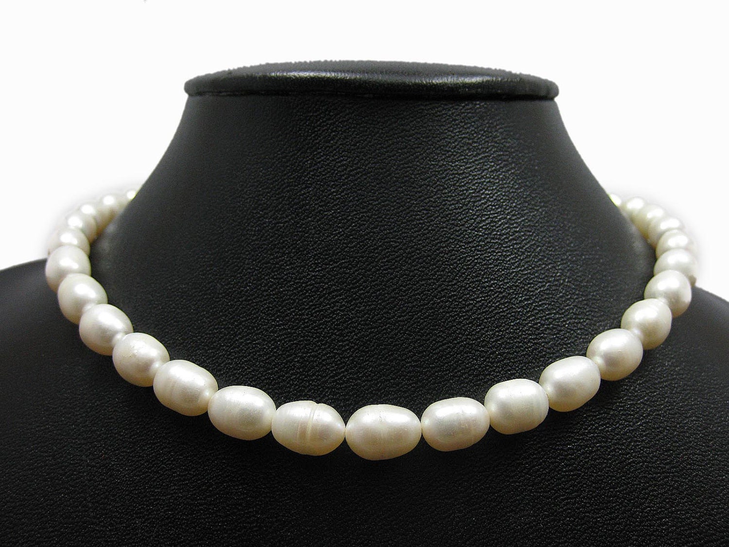 freshwater pearl- ivory strand