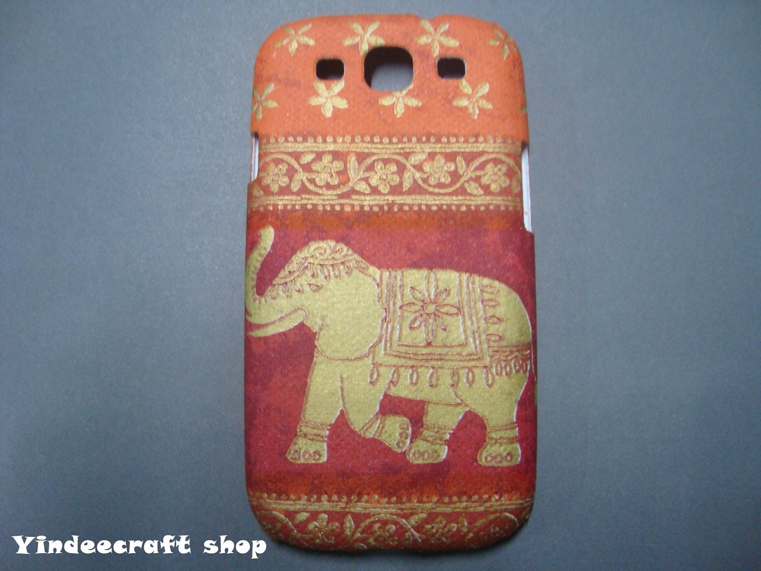 Red thailand elephant vintage style for iPhone 4 Case , iPhone 4s Case , iPhone5, iPhone 3g , 3gs , Samsung galaxy S2/S3 , Case Handmade