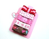 Red HOLIDAY Infant Clips / Baby Bow / Baby Snap Clips / Newborn Baby girls Pink Bows / VALENTINE No Slip Hair Clips / For nearly bald babies