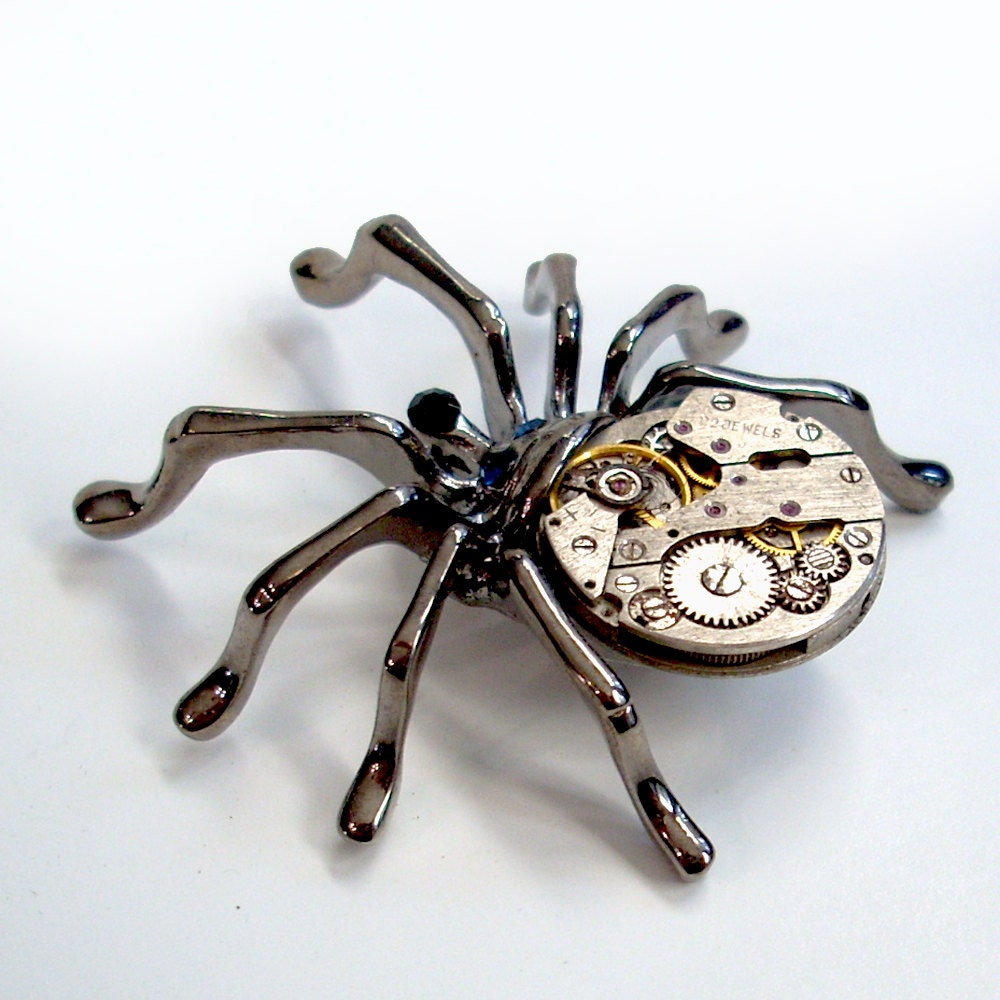 Steampunk Spider Brooch - La Princesse Tribute - Steampunk Handmade Jewelry