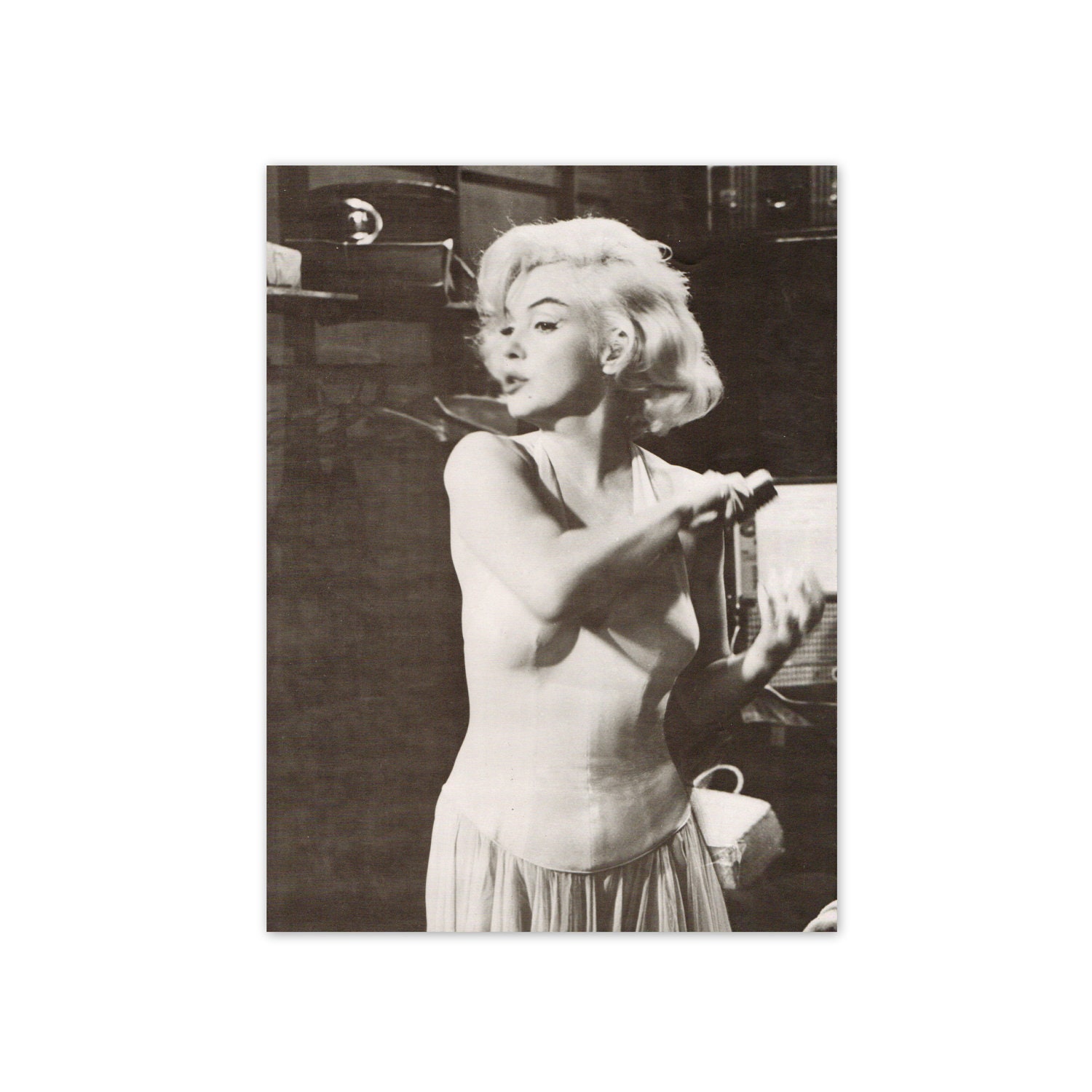 Marilyn Monroe on Set. Vintage 1970s Art Photography Print. 8.5" x 11". Ready to Frame. (No. 685)