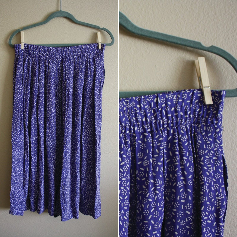 1980s Floral High Waisted Maxi // Blue & White Ditsy Print Accordian Pleated Skirt // Sz. S/M/L