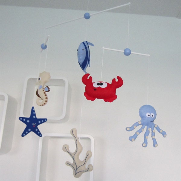 Lovely Ocean sea animals deco mobile. Choose your colors for an unique baby nursery mobile