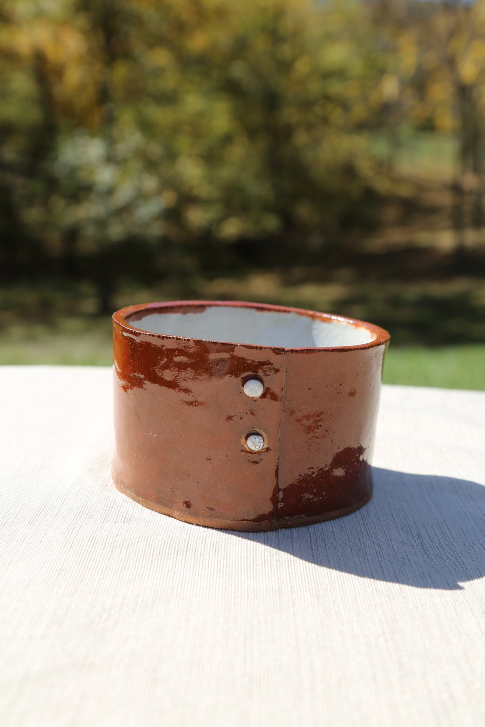 Dotted button bowl
