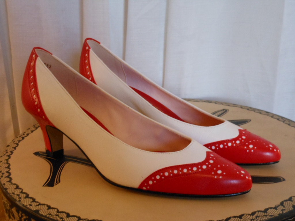 Vintage 1980s 80s shoes red white high heel pumps Lifestride made usa ...