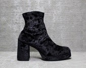 Vtg 90s Black Crushed Velvet Chunky Minimalist Platform Ankle Boots 6 1/2 37