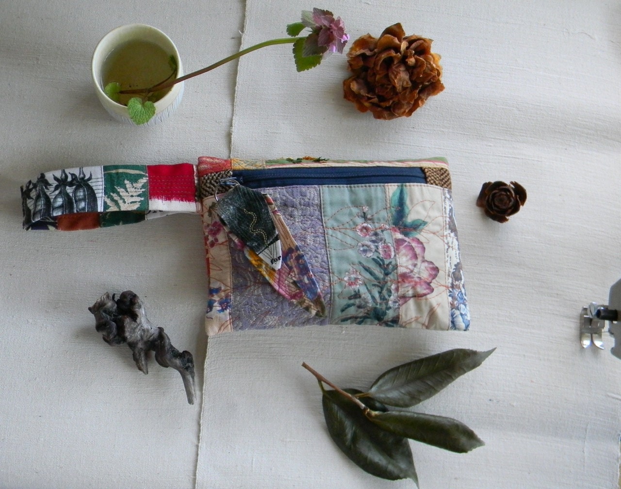 the elements here pouch