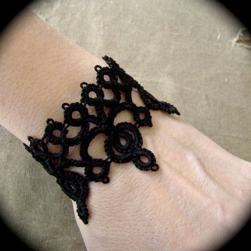 Tatted Lace Cuff Bracelet - Diadem