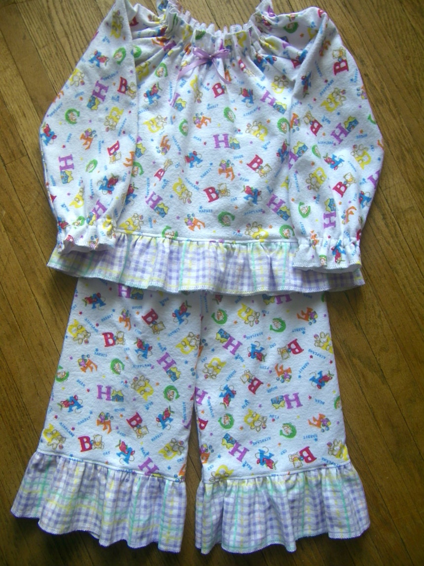 Girls Pyjamas Childrens Flannel Pyjamas Size 3T