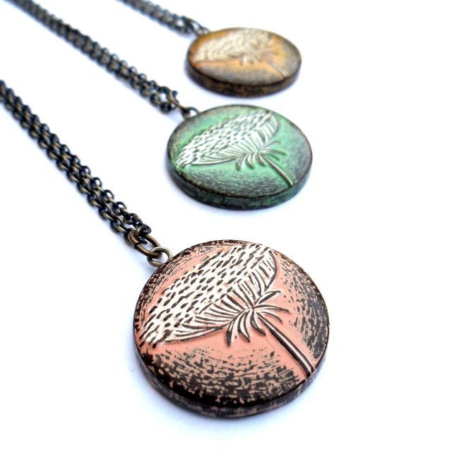 Small     Rustic Queen Anne's Lace Necklace - Spring Flower Necklace  - Peach, Green, Yellow